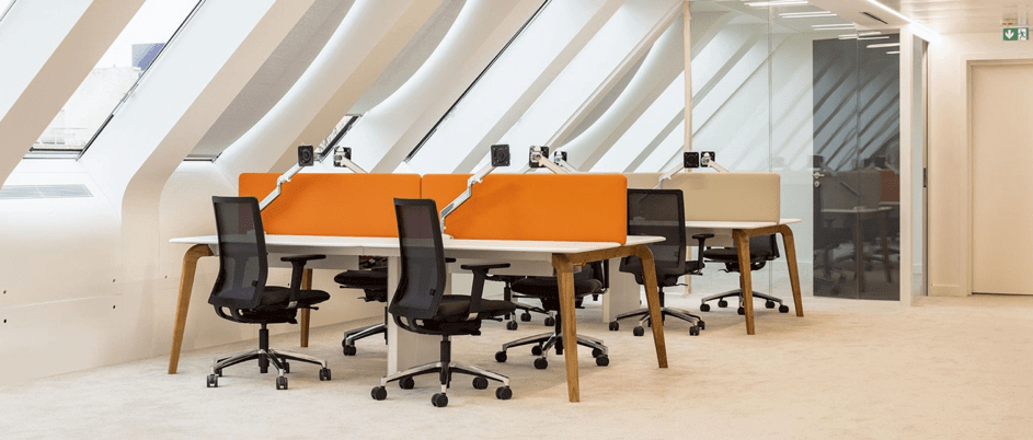 Conception de bureaux sur plan 3D